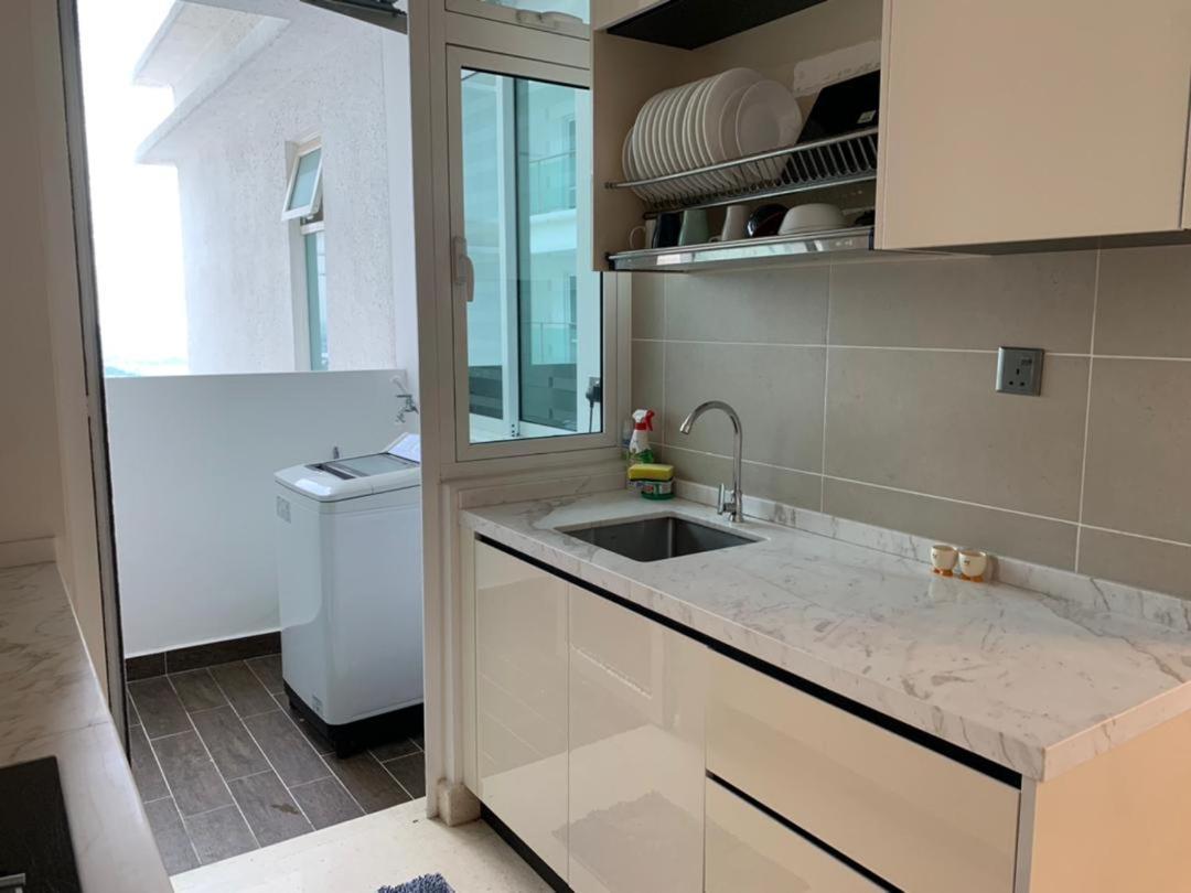 Tritower By Antlerzone Apartment Джохор Бахру Екстериор снимка