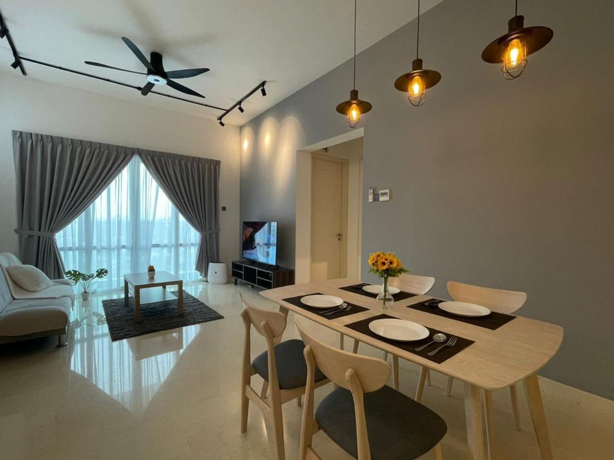 Tritower By Antlerzone Apartment Джохор Бахру Екстериор снимка