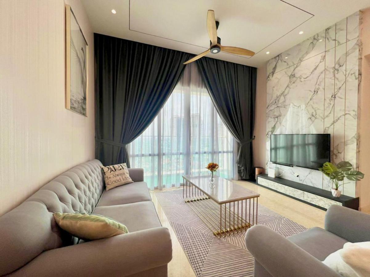 Tritower By Antlerzone Apartment Джохор Бахру Екстериор снимка
