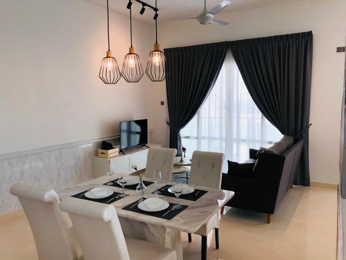 Tritower By Antlerzone Apartment Джохор Бахру Екстериор снимка